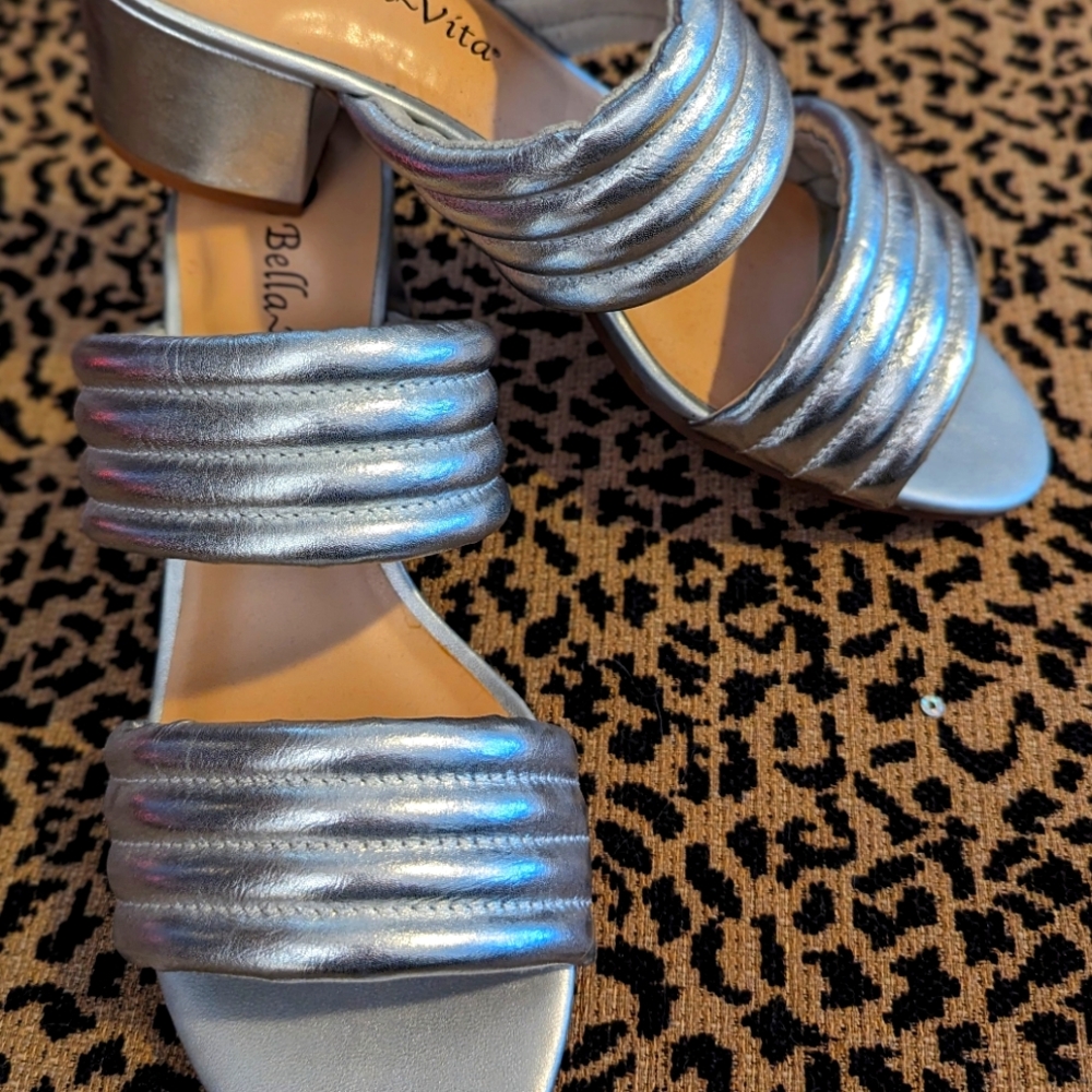 Women's sandals